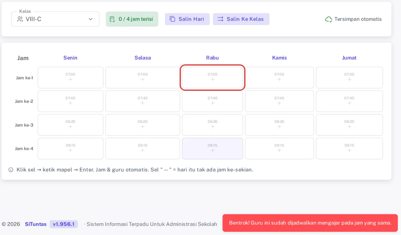 Isi Jadwal Manual kelas VIII-C dengan pesan merah Bentrok guru sudah dijadwalkan pada jam yang sama